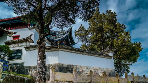 腾冲旅游：腾冲风物志丨和顺：一砖一瓦藏岁月，一巷一院写春秋